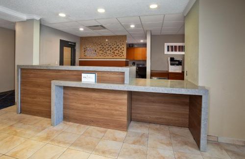 Kenosha Hotel | Candlewood Suites Kenosha - Pleasant Prairie by IHG