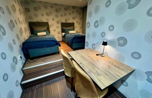 Sankt Jobst House | Candy Vibe Inn