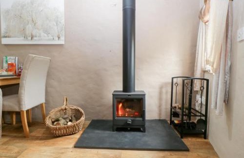 Blackmill House | Caner Bach Lodge