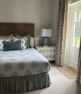 Kilkenny House | Caney Lodge