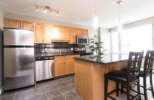 North Central Edmonton Hotel | Canterra Suites Hotel