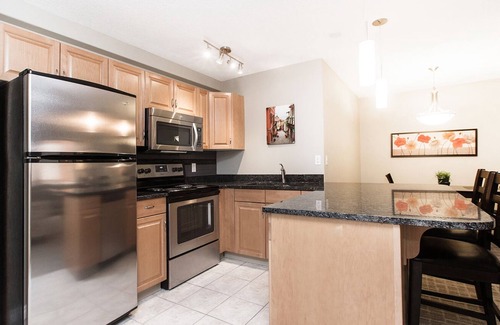 North Central Edmonton Hotel | Canterra Suites Hotel