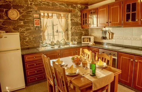 Calheta House | Cantinho da Calçada Near Same Hiking (with nice view, heat & air-condition)