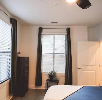 East Lawrence Apartment | Canyon Stop