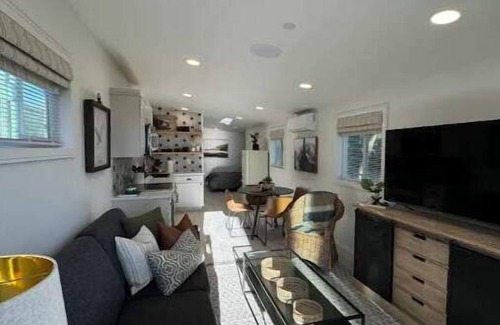 Carlsbad House | "Canyon View" Casita with tennis/trails/terrace/FULL kitchen
