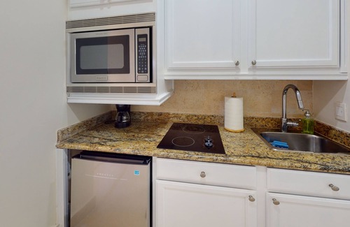 Punta Cana Apartment | Cap Cana Hideaway @ Golden Bear near Golf & Beach