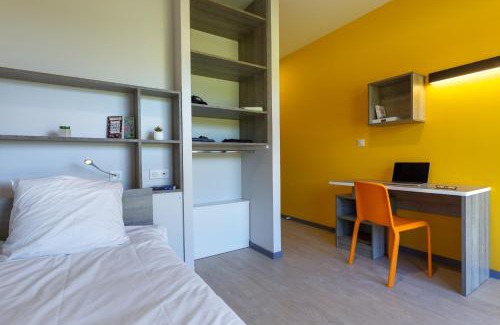 Moirans-en-Montagne Hotel | Cap Mauriana