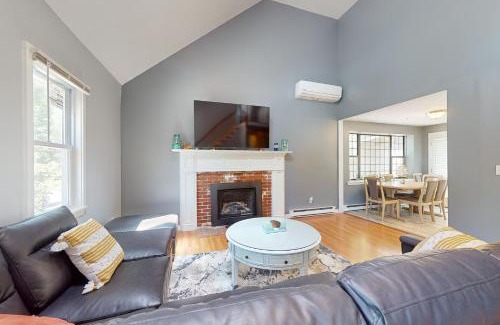 Buzzards Bay House | Cape Breeze