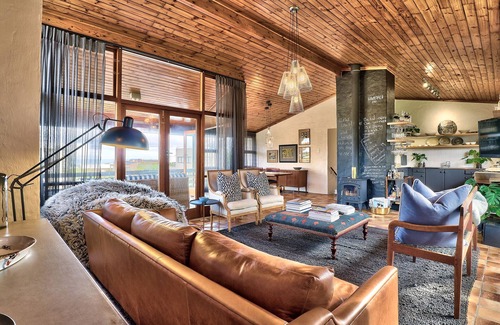 Voelklip House | Cape Chestnut Villa; a trendy friends- and family getaway. Voëlklip.