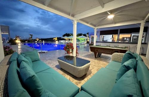 Cape Greko House | Cape Serenity Mansion