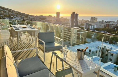 Sea Point Apartment | cape town living - Panoramic Penthouse