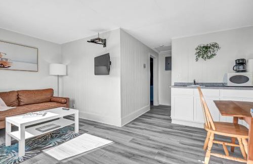 Mavillette Hotel | Cape View Motel & Cottages