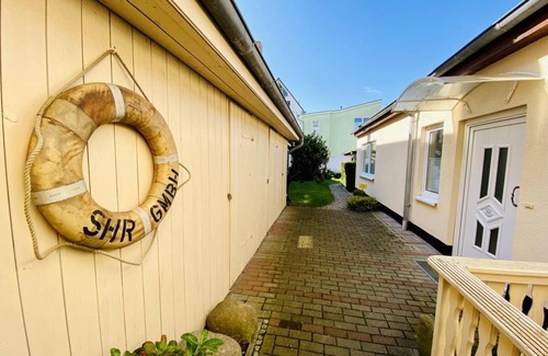 Warnemuende Apartment | Capitaenshaus Froehlich, Tom