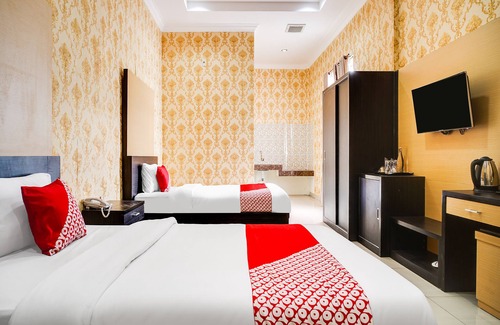 Siborongborong Hotel | Capital O 540 Esther Hotel