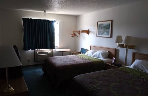 Kingdom City Hotel | Capital O Amerihost Inn and Suites Kingdom City Hwy 54 MO