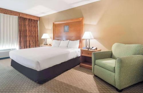 Duncanville Hotel | Capital O Duncanville Tx