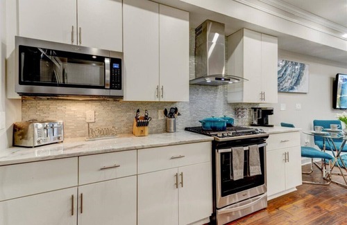 Gallaudet Bed & Breakfast | "Capitol Ambience"