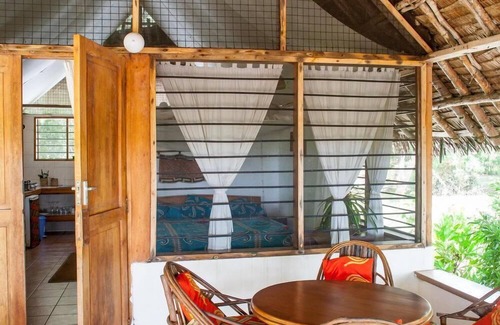 Pangani House | Capricorn Beach Cottages