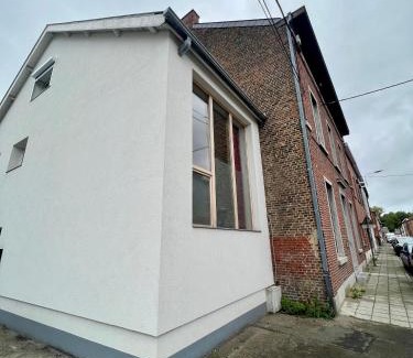 Fayt lez Manage Villa | Capstay La Louvière