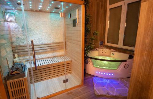 Valenciennes Apartment | Capsule Luna Park - Jacuzzi - Sauna - Jeux & Arcades - Billard - Netflix & Home cinéma -