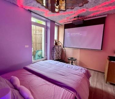 Fontaine-l'Eveque Apartment | Capsule Nuage Jacuzzi Sauna