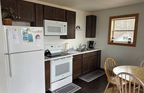Beaver Island Apartment | Captain's Quarters @The Boat Shop - Overlooking Paradise Bay