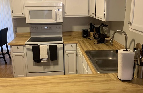 Daleville Apartment | Captain's Quarters