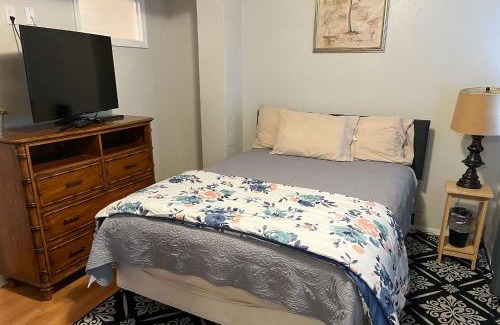 Everglades City Hotel | Captain's Table Hotel by Everglades Adventures