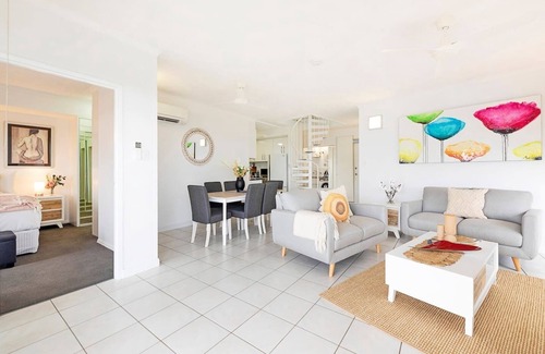 Cullen Bay Apartment | Captains Lookout Penthouse Living at Cullen Bay