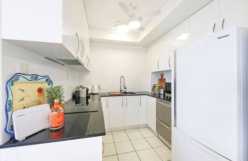 Cullen Bay Apartment | Captains Lookout Penthouse Living at Cullen Bay