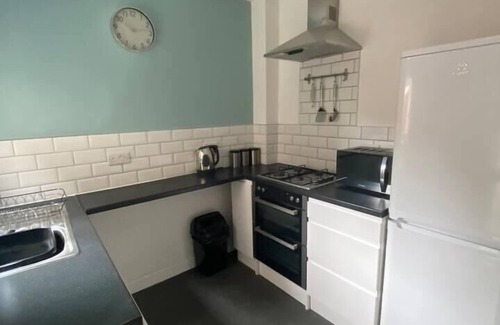 Meliden Cottage | Captivating 2-Bed Cottage in Prestatyn