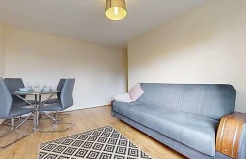 Stanford-le-Hope Apartment | Captivating 2-Bed Apartment in Stanford-le-Hope