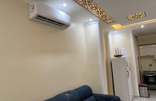 Shurtah al-Dakhlah Apartment | Captivating 1-Bed Apartment in Egypt