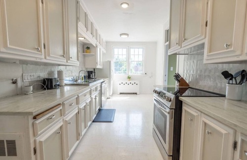 Cornwall Bed & Breakfast | Cardinal Inn ~ Romantic Room