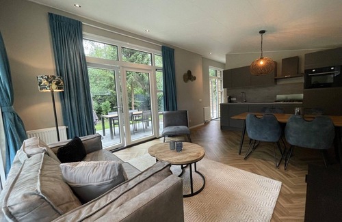 Wekerom House | Carefree bliss