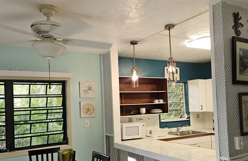Caret Bay Apartment | Caret Bay Tropical Hideaway Apt