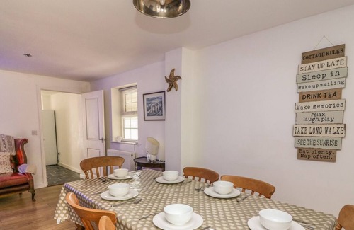 Bethania Cottage | Cariad Cottage