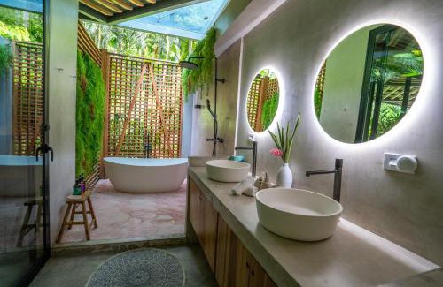 Chiguata House | Caribbean Courtyard Lujosa Villa 6 to 10 pp