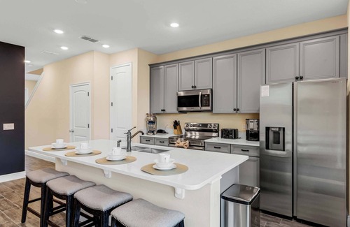 West Kissimmee House | Caribbean Dreamin - Vibrant Margaritaville Resort