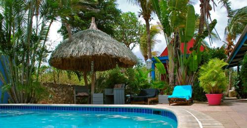 Piscadera Apartment | Caribbean Flower Apartments