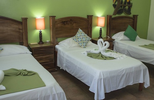 Tortuguero Cabin | Caribbean Paradise Eco-Lodge