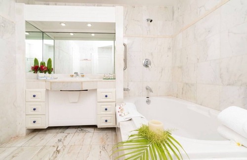 Maho Resort | Caribbean Sea Luxury Studio
