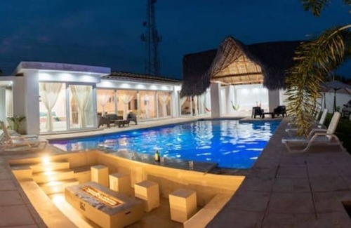 Monterrico Ski Chalet | Caribbean Village - Poolbar, Firepit, Grill