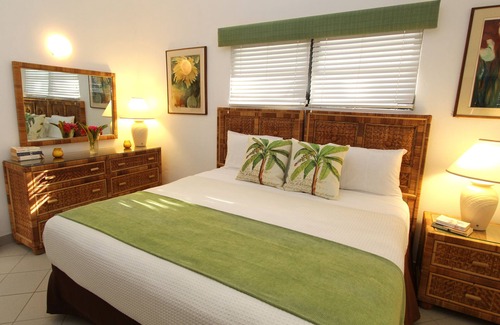 West End Village Hotel | Carimar Beach Club