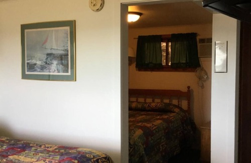 Baraga Hotel | Carla's Inn