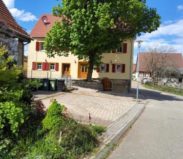 Zweiflingen-Friedrichsruhe Apartment | Carles Bauernhaus