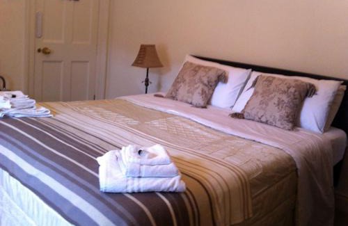 Carlingford House | Carlingford House Town House Accommodation A91 TY06