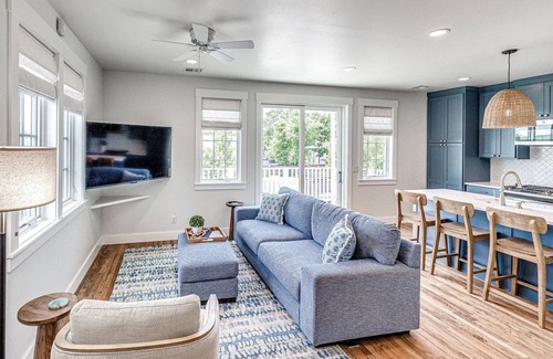 Carlton Landing Apartment | Carlton Landing-Carriage House
