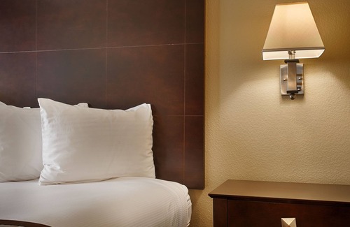 Northeast Carmel Hotel | Carmel Bay View Inn