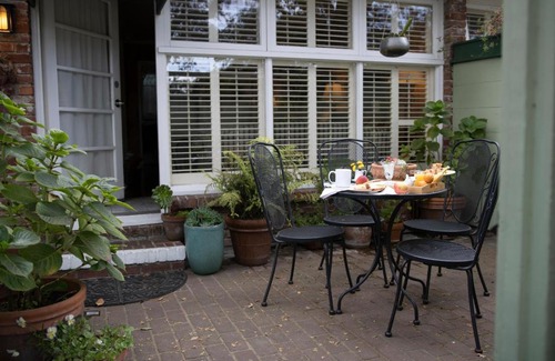 Northeast Carmel Bed & Breakfast | Carmel Garden Inn